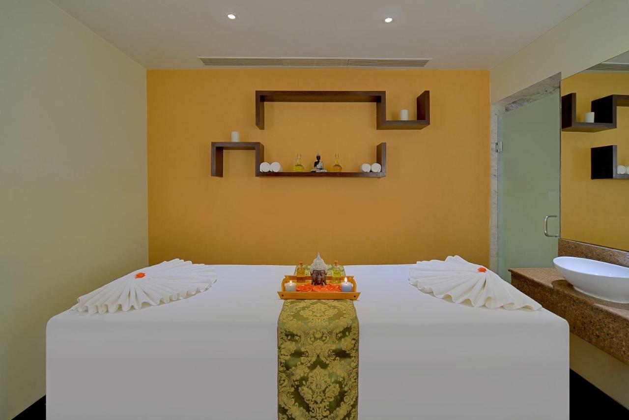 Radisson Hotel Agra Agra  Eksteriør billede